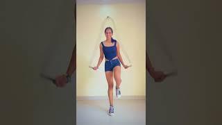 Fast shuffling #skipping #jumprope #shufflingdance #shuffling #shorts