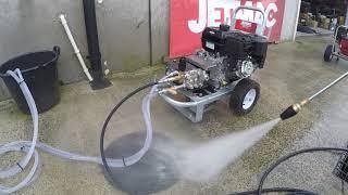 Briggs and Stratton electric start 14 hp petrol washer by jetmac