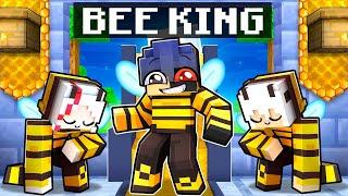 Playing Minecraft as the BEE KING!