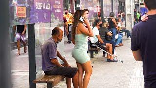 GAROTAS SENTANDO NO COLO DOS HOMENS - Pegadinha