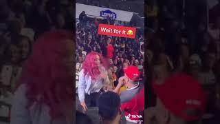 Aggressive woman gets her weave ripped off