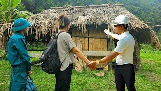 A homeless girl was helped by a kind policeman to find a house | Elly Daily Life.