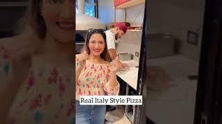 Ye pizza khane celebrities Italy jaate hain   #shorts