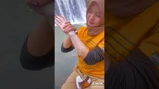 Video Viral 18+ Mom Biti Hijab Baiti Masher Mandi Di Air Terjun Bocil Jangan Nonton!!