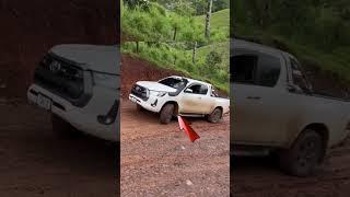 HILUX GAGAL MENANJAK #shorts #toyota #hilux #offroad