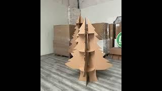 árbol de navidad en cartón Kraft