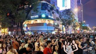 HẾT HỒN BIỂN NGƯỜI ĐỔ VỀ PHỐ ĐI BỘ NGUYỄN HUỆ VỠ TRẬN | NIGHT WALK ON NGUYEN HUE WALKING STREET