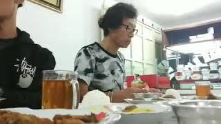 Reaksi orang JEPANG Boikot Nasi PADANG