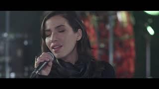 Burcu Güneş - Bir Ay Doğar