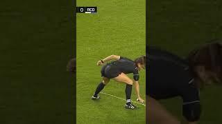 When the referee is a beautiful female, lewandowski reaction 