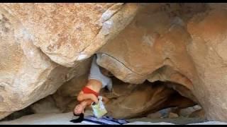 Jtree Bouldering - Pig Pen V4