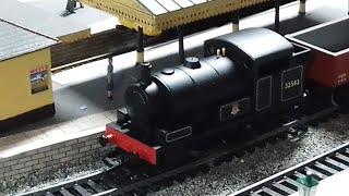 Hornby R30200 0-4-0 Railroad Locomotive Full Review Model Railways