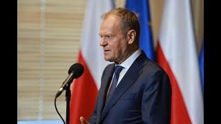 Premier Donald Tusk podczas konferencji prasowej