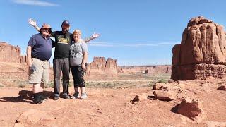 Arches National Park In Moab Utah is Amazing - Walking To Balanced Rock & Indiana Jones Double Arch
