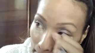 Angela Rockwood shows how she does her makeup without dexterity...