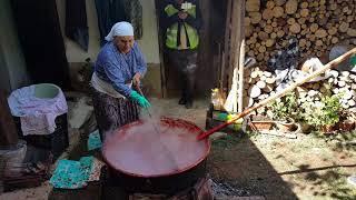 Beypazarı'nda Köy Salçası Yapımı