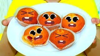 Рома нашел милые кексики дома Cutefood in the house Для детей kids children