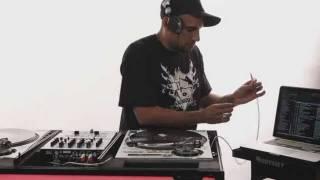 How to Use Serato | DJ Lessons