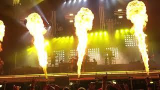 У #RAMMSTEIN сломалась аппаратура, поёт зал!