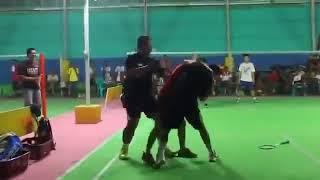 Badminton Fighting