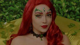 Poison Ivy Hypnotizes You