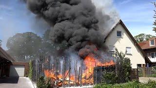 [FLAMMENINFERNO - SCHWARZE RAUCHWOLKE] Gartenhüttenbrand greift auf Wohnhaus über - Ibbenbüren