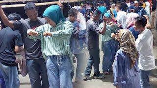 ViraL!! Jilbab Biru Baju Blaster Senggol Dong ○ JOGET HEBOH WAKATOBI paling RANCAK ° Cida Geri/Sety