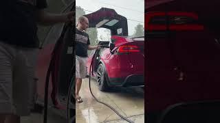 Tesla Model X Falcon Wing Doors Versus RAIN