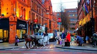 Street music. Christmas time. Dublin. Ireland.