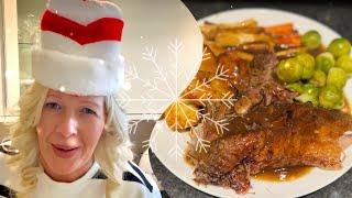 VLOGMAS DAY 16! Goose With Pear & Cranberry Stuffing! Happy To Have Some Time At Home & Mom Taxi!