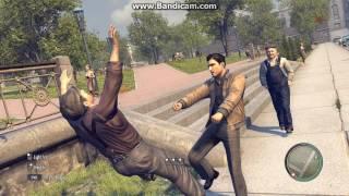 Playing MAFIA 2 - Punching people and runing from the police