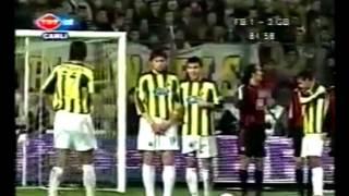 Rakip baraj kurmayinca Pierre van Hooijdonk kendi barajini kurduruyor ve füzeyi yolluyor. :)