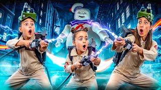 DeeDee Matteo and Gabriella Ghost Catching Adventure | GHOSTBUSTERS