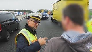 Nach Unfall auf der A6: Polizist knöpft sich Gaffer vor