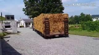 Hauling straw bales to the auction with our F350 super duty  and Appalachian gooseneck trailor 2016