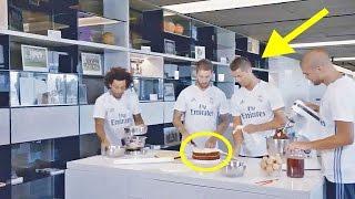 Cristiano Ronaldo and Sergio Ramos make a cake with Marcelo and Pepe for the members of Real Madrid