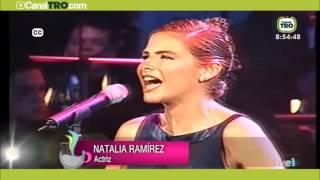 Natalia Ramirez  canta en el Cafe de la Mañana