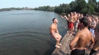 Прыжки в воду офигенно)))