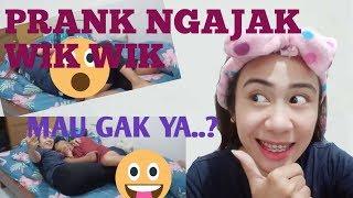 YESSYDISINI PRANK NGAJAK WIKWIK KE SUAMI MAU GAK YA?? |YVLOG PRANK PART 1