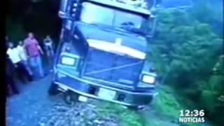 Death Road Bolivia - ACCIDENT - Driver DIES!!! CRASH!!!!