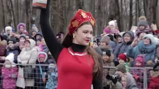 В Смоленске прошли масштабные гуляния в честь Масленицы.Кульминацией праздника стало сожжение чучела