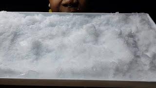 STRONG TASTING CRUNCHY TRAY PIECES | SMOOTH BOTTOMS |  #iceeating #asmr #asmrice