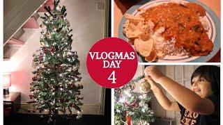 DECORATING OUR TREE & COOKING INDIAN FOOD | VLOGMAS DAY 4 | Sammy Louise