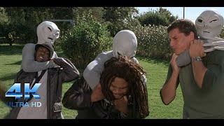 Aliens attack! Scary movie 3 IN 4K