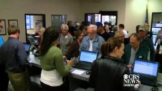 Hundreds line up for early voting in Iowa