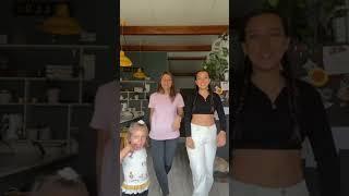  MADRE e HIJAS BAILAN el BAILE del PEDO  PARODIA #parodia