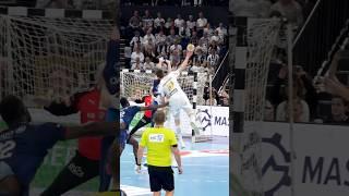 Top corner perfection  #handball #håndbold