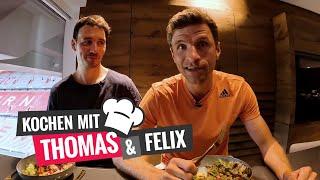 Thomas Müller und Felix Neureuther in der Küche : Quinoa-Bowl mit Hühnchenbruststreifen