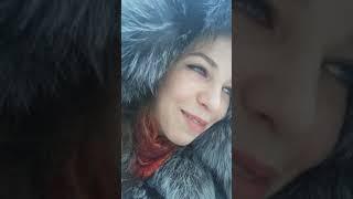 Darrada - Beautiful woman smoking outdoors in fur coat