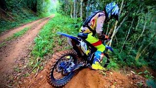 Yamaha YZ250 na Trilha